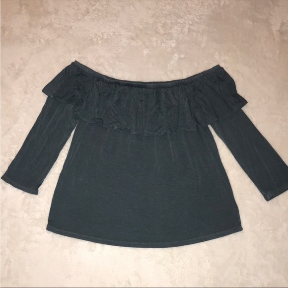 American Eagle Outfitters Tops - American Eagle Off The Shoulder Top